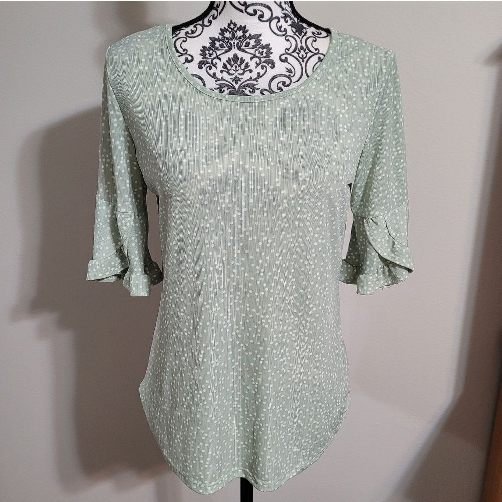 Cure mint green polka-dot petal sleeve‎ Blouse small